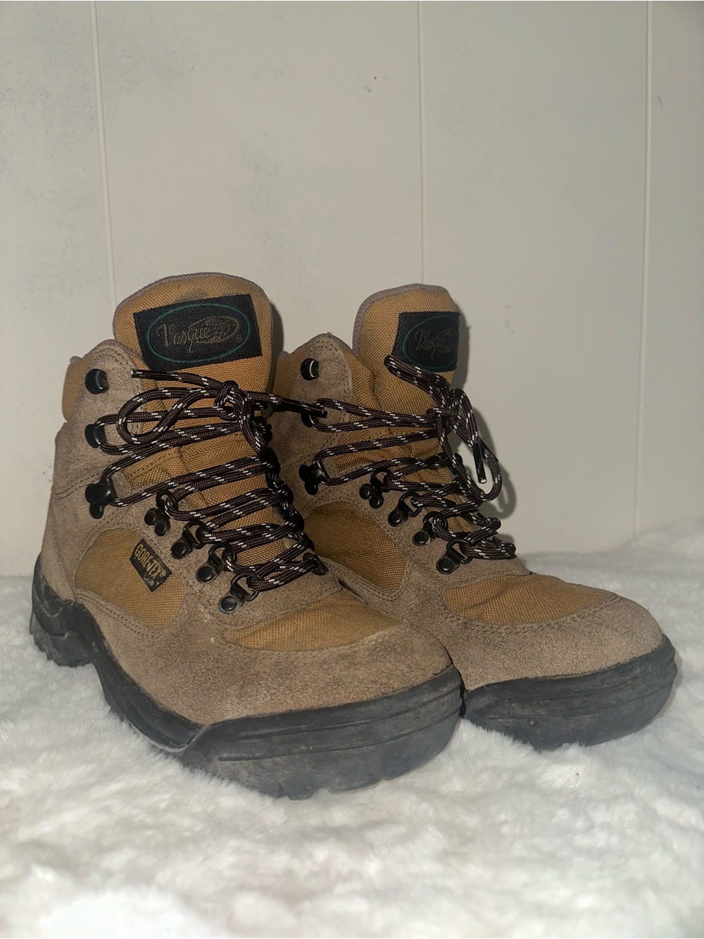 Vintage Vasque Gore-Tex Suede Hiking Boots Tan Brown Size 9